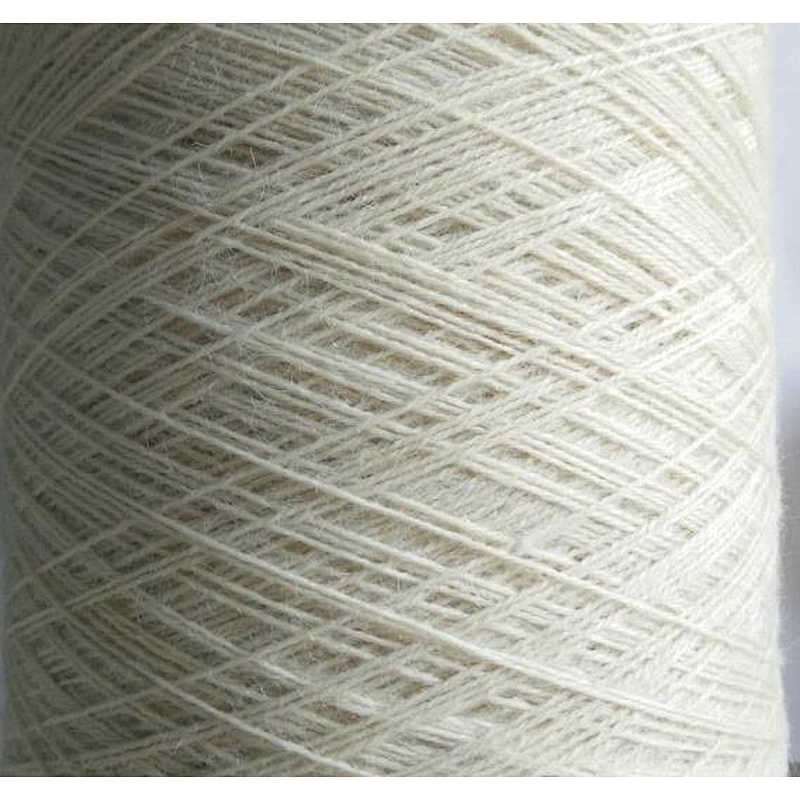 White bulky worsted spun good quality undyed wool yarn